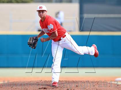 Thumbnail 2 in Harvard-Westlake vs. Mater Dei (National High School Invitational Championship) photogallery.