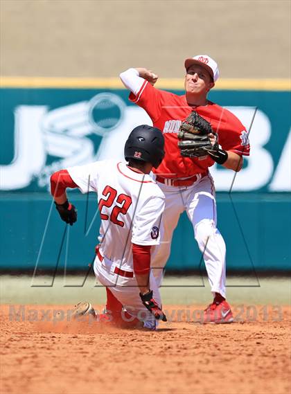 Thumbnail 1 in Harvard-Westlake vs. Mater Dei (National High School Invitational Championship) photogallery.