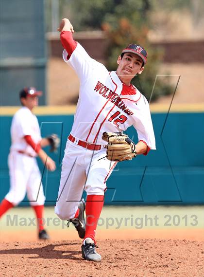 Thumbnail 3 in Harvard-Westlake vs. Mater Dei (National High School Invitational Championship) photogallery.