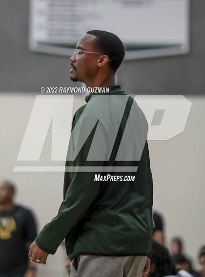 Thumbnail 3 in Edison vs. Hoover (Hoover Holiday Invitational Tournament) photogallery.