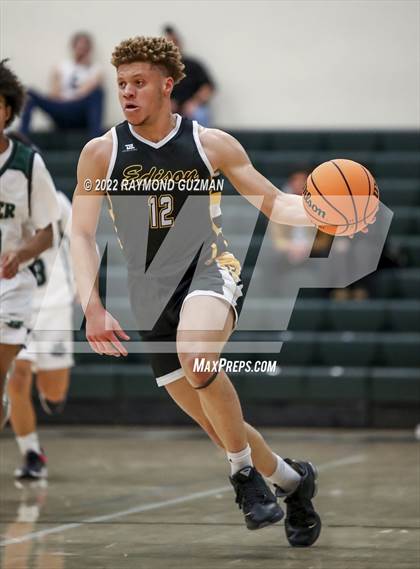 Thumbnail 3 in Edison vs. Hoover (Hoover Holiday Invitational Tournament) photogallery.