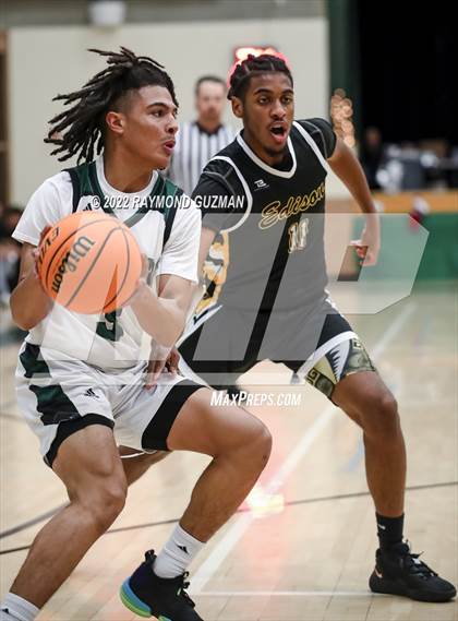 Thumbnail 2 in Edison vs. Hoover (Hoover Holiday Invitational Tournament) photogallery.