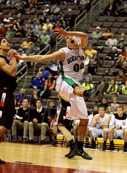 Thumbnail 3 in Holy Cross vs. Beaver Falls (PIAA Class AA Final) photogallery.