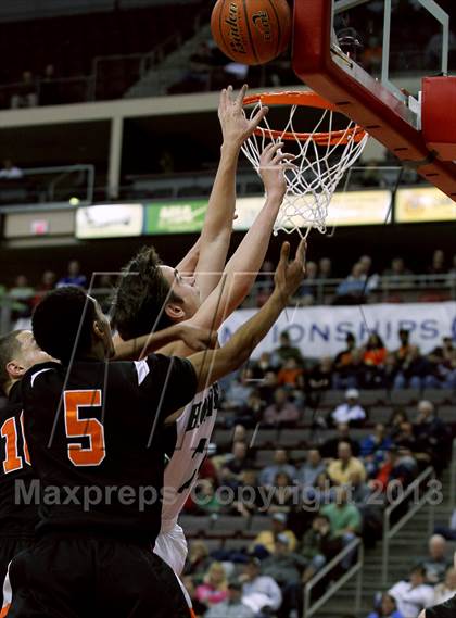 Thumbnail 3 in Holy Cross vs. Beaver Falls (PIAA Class AA Final) photogallery.