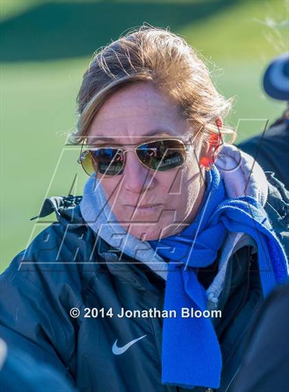 Thumbnail 3 in Darien vs. Glastonbury (CIAC Class L Final) photogallery.