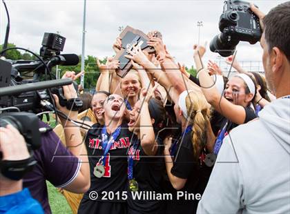 Thumbnail 3 in Mount Sinai vs. Honeoye Falls-Lima (NYSPHSAA Class C Final) photogallery.