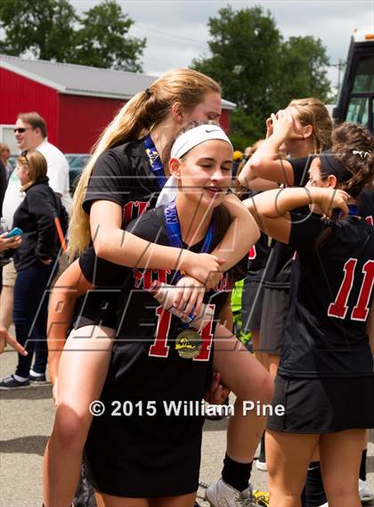 Thumbnail 2 in Mount Sinai vs. Honeoye Falls-Lima (NYSPHSAA Class C Final) photogallery.