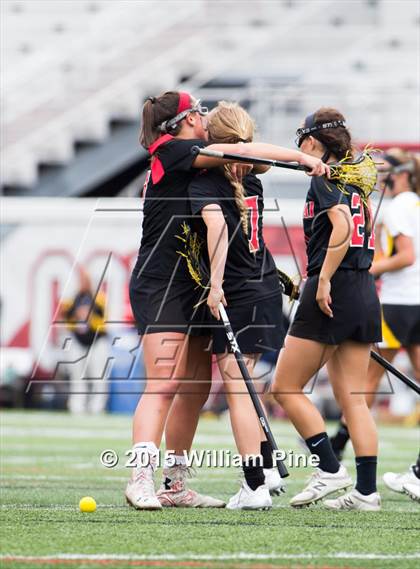 Thumbnail 1 in Mount Sinai vs. Honeoye Falls-Lima (NYSPHSAA Class C Final) photogallery.