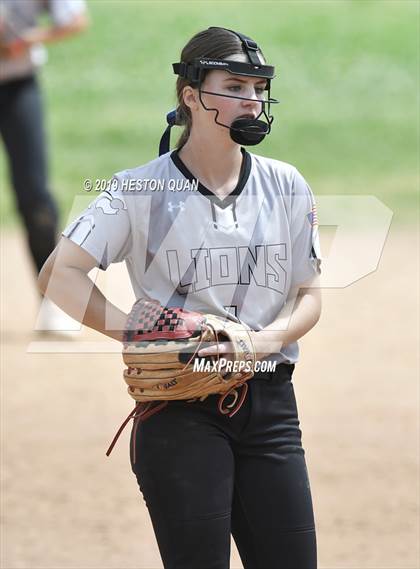 Thumbnail 3 in Mountain View vs. Mater Dei (Michelle Carew Classic) photogallery.