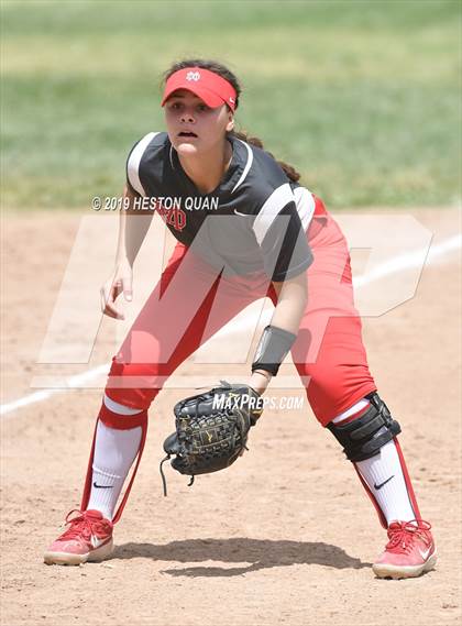 Thumbnail 3 in Mountain View vs. Mater Dei (Michelle Carew Classic) photogallery.