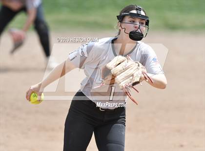 Thumbnail 2 in Mountain View vs. Mater Dei (Michelle Carew Classic) photogallery.
