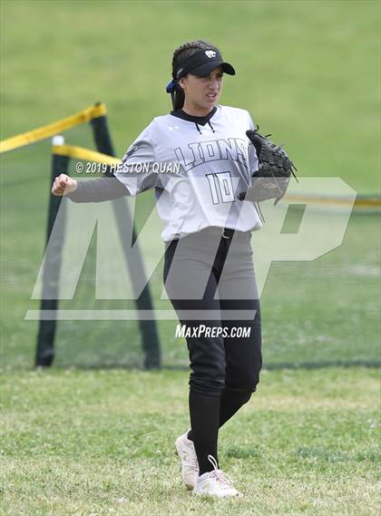 Thumbnail 2 in Mountain View vs. Mater Dei (Michelle Carew Classic) photogallery.