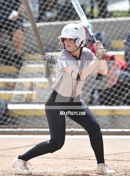 Thumbnail 3 in Mountain View vs. Mater Dei (Michelle Carew Classic) photogallery.