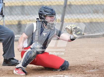Thumbnail 2 in Mountain View vs. Mater Dei (Michelle Carew Classic) photogallery.