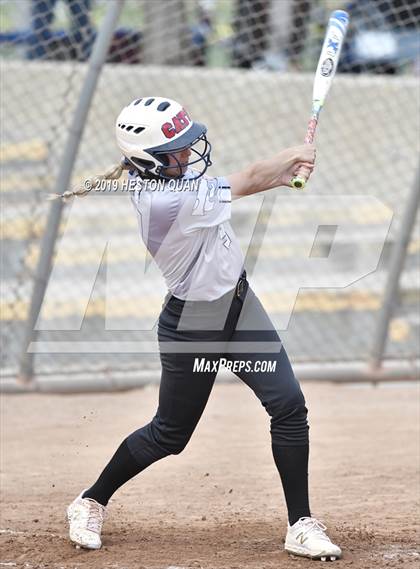 Thumbnail 2 in Mountain View vs. Mater Dei (Michelle Carew Classic) photogallery.
