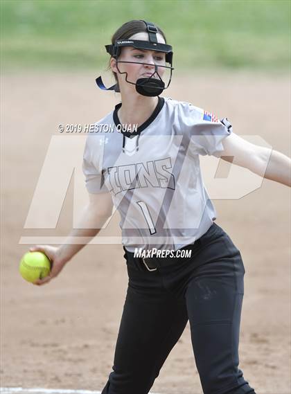 Thumbnail 1 in Mountain View vs. Mater Dei (Michelle Carew Classic) photogallery.