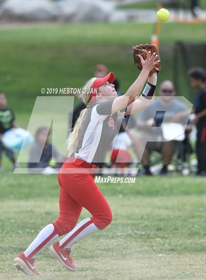 Thumbnail 1 in Mountain View vs. Mater Dei (Michelle Carew Classic) photogallery.