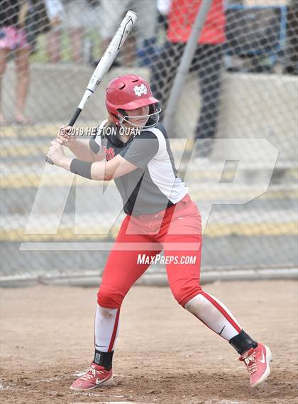 Thumbnail 2 in Mountain View vs. Mater Dei (Michelle Carew Classic) photogallery.