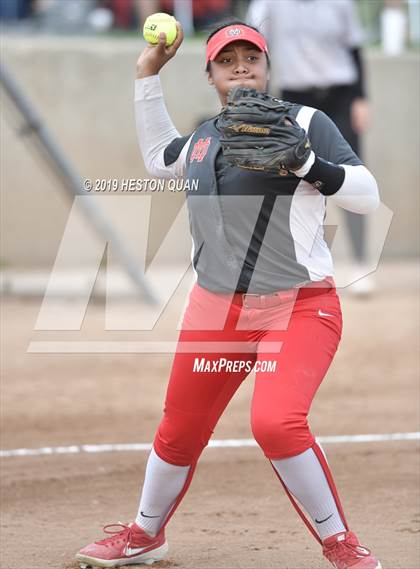 Thumbnail 2 in Mountain View vs. Mater Dei (Michelle Carew Classic) photogallery.