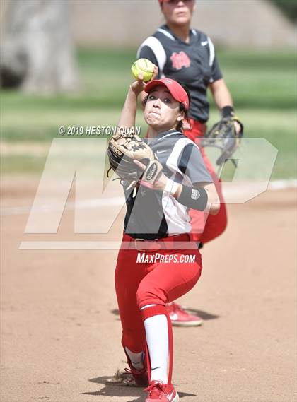 Thumbnail 1 in Mountain View vs. Mater Dei (Michelle Carew Classic) photogallery.