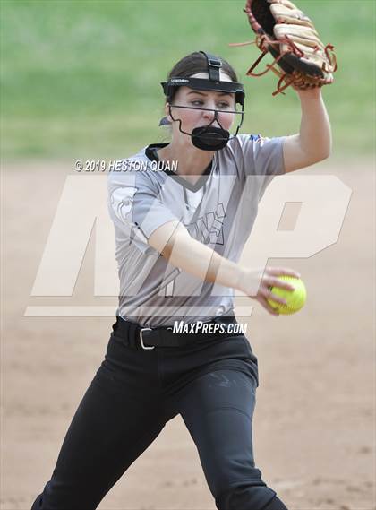 Thumbnail 3 in Mountain View vs. Mater Dei (Michelle Carew Classic) photogallery.