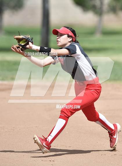 Thumbnail 2 in Mountain View vs. Mater Dei (Michelle Carew Classic) photogallery.