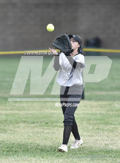 Thumbnail 1 in Mountain View vs. Mater Dei (Michelle Carew Classic) photogallery.