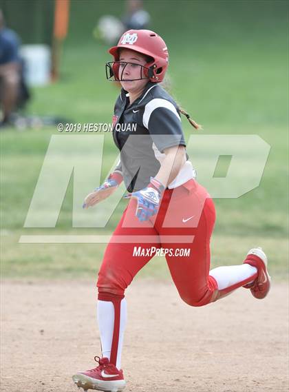 Thumbnail 2 in Mountain View vs. Mater Dei (Michelle Carew Classic) photogallery.