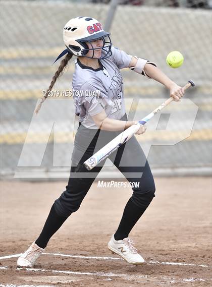 Thumbnail 3 in Mountain View vs. Mater Dei (Michelle Carew Classic) photogallery.