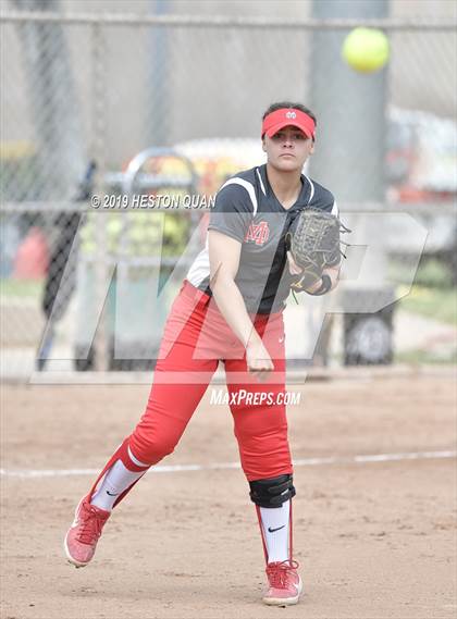 Thumbnail 1 in Mountain View vs. Mater Dei (Michelle Carew Classic) photogallery.
