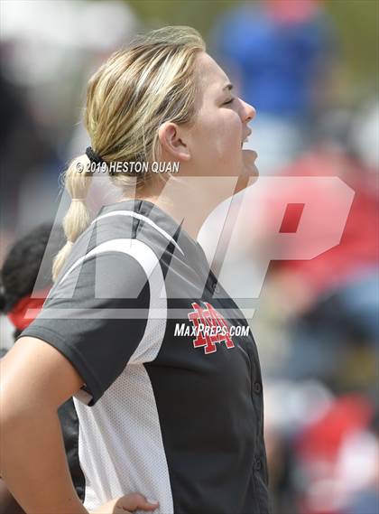 Thumbnail 1 in Mountain View vs. Mater Dei (Michelle Carew Classic) photogallery.