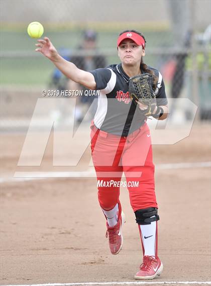 Thumbnail 1 in Mountain View vs. Mater Dei (Michelle Carew Classic) photogallery.