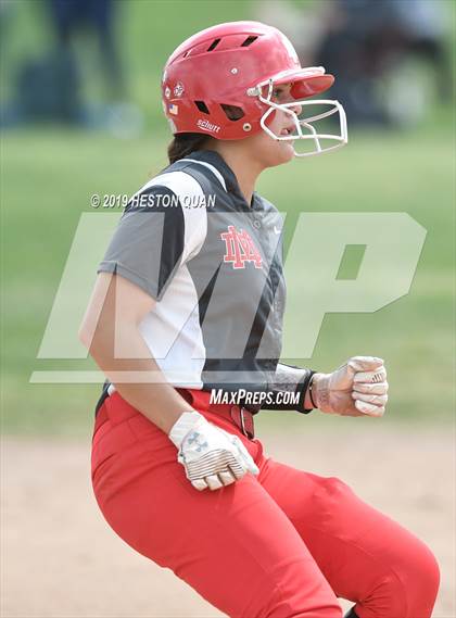Thumbnail 1 in Mountain View vs. Mater Dei (Michelle Carew Classic) photogallery.
