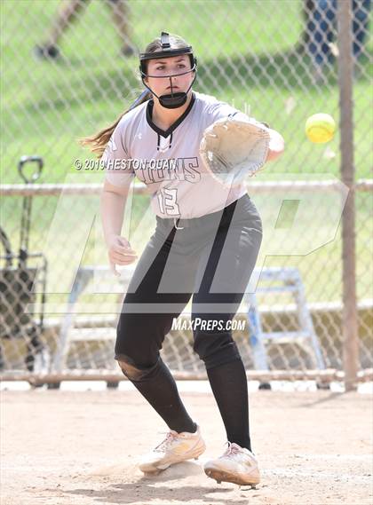 Thumbnail 2 in Mountain View vs. Mater Dei (Michelle Carew Classic) photogallery.