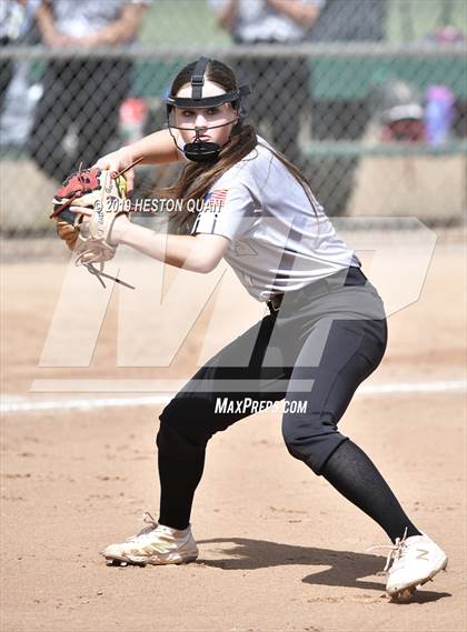 Thumbnail 2 in Mountain View vs. Mater Dei (Michelle Carew Classic) photogallery.