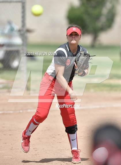 Thumbnail 2 in Mountain View vs. Mater Dei (Michelle Carew Classic) photogallery.
