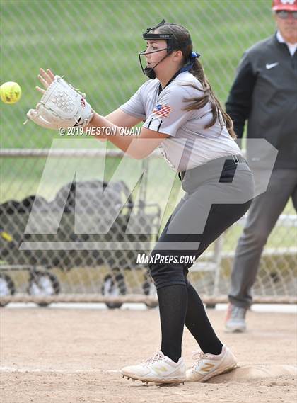 Thumbnail 3 in Mountain View vs. Mater Dei (Michelle Carew Classic) photogallery.