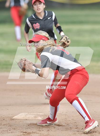 Thumbnail 1 in Mountain View vs. Mater Dei (Michelle Carew Classic) photogallery.