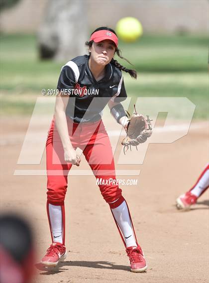 Thumbnail 1 in Mountain View vs. Mater Dei (Michelle Carew Classic) photogallery.
