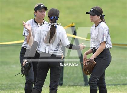 Thumbnail 1 in Mountain View vs. Mater Dei (Michelle Carew Classic) photogallery.