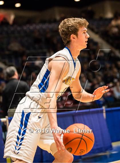 Thumbnail 3 in Monroe County vs Newport Central Catholic (All A Classic Championship) photogallery.