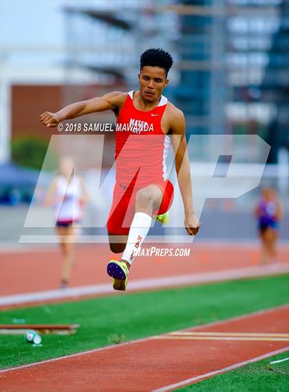 Thumbnail 2 in CIF SS Ford Track and Field Finals photogallery.