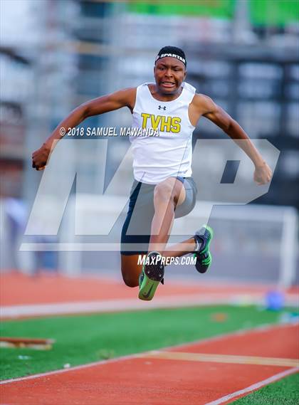 Thumbnail 3 in CIF SS Ford Track and Field Finals photogallery.