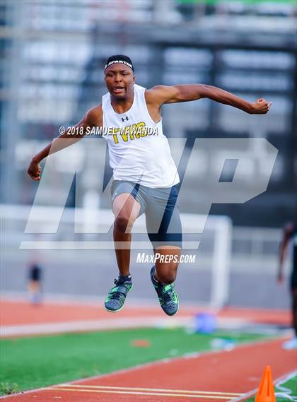 Thumbnail 3 in CIF SS Ford Track and Field Finals photogallery.