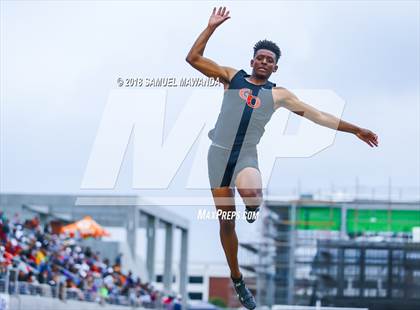 Thumbnail 1 in CIF SS Ford Track and Field Finals photogallery.