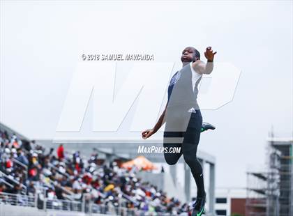 Thumbnail 2 in CIF SS Ford Track and Field Finals photogallery.