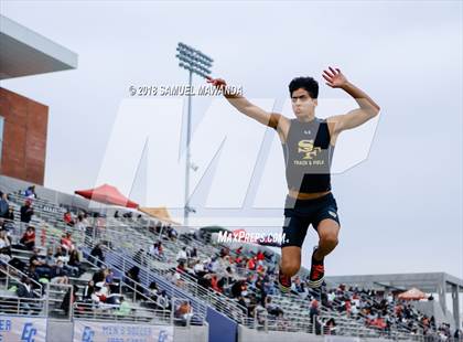 Thumbnail 2 in CIF SS Ford Track and Field Finals photogallery.