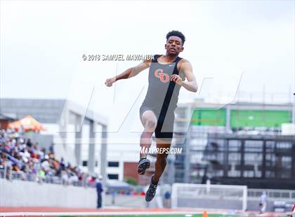 Thumbnail 3 in CIF SS Ford Track and Field Finals photogallery.