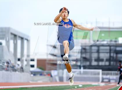 Thumbnail 2 in CIF SS Ford Track and Field Finals photogallery.