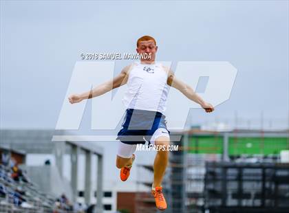 Thumbnail 2 in CIF SS Ford Track and Field Finals photogallery.